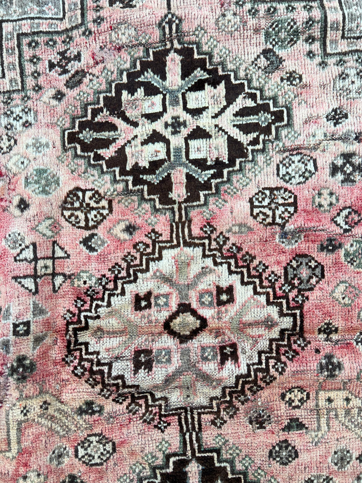 Persian Shiraz Rug, 5'3"x3'9”