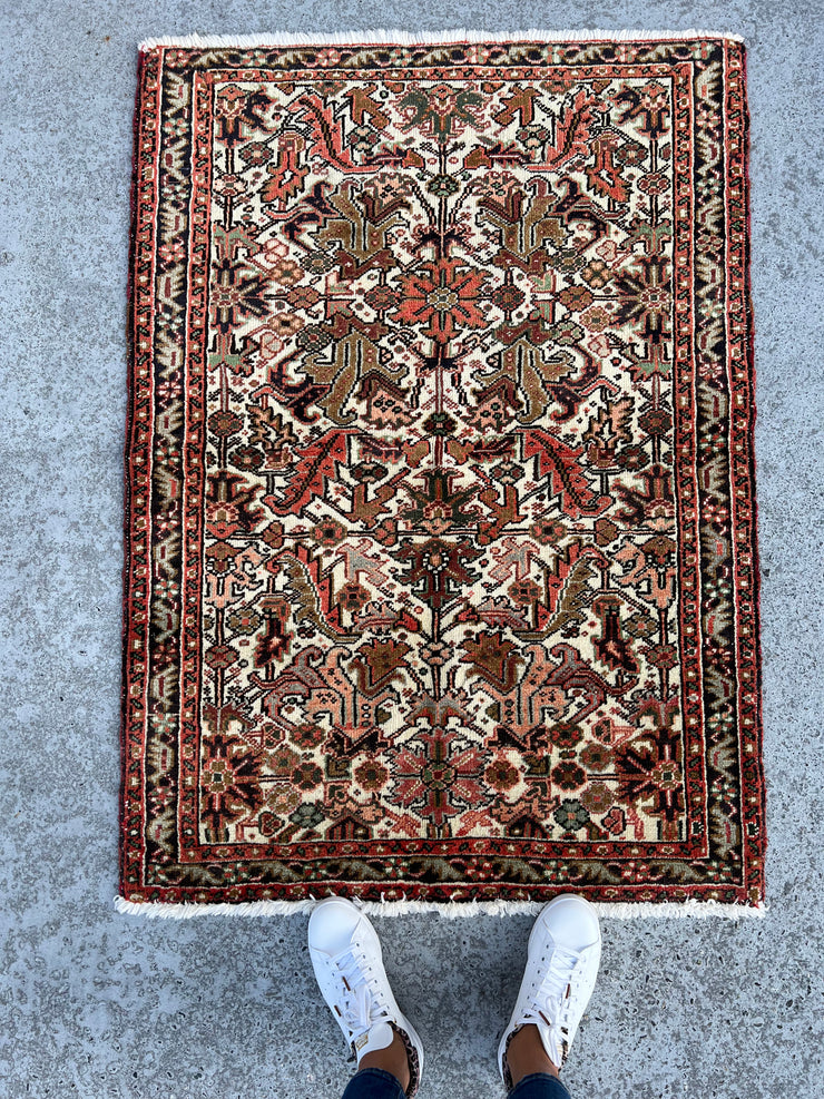 Persian Heriz Rug, 4'4"x3'2"