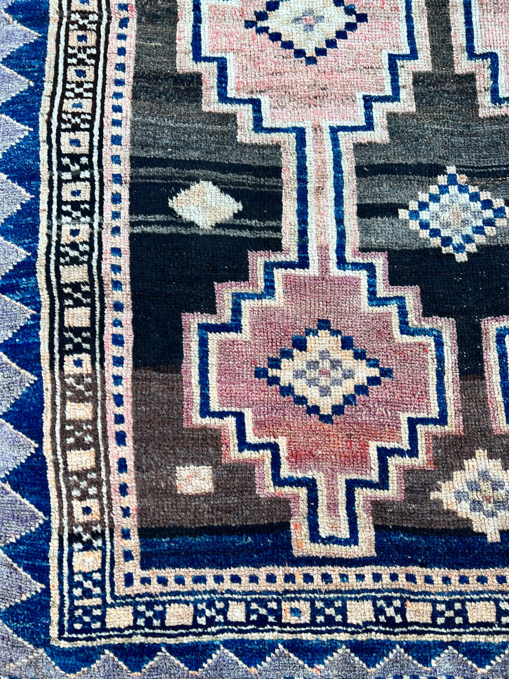 Persian Shiraz Rug, 6’11”x4’3”