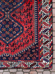Persian Shiraz Rug, 6’4”x5’