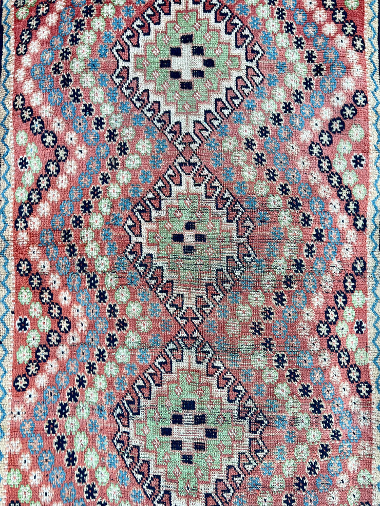 Persian Shiraz Rug,4'7"x3'4”